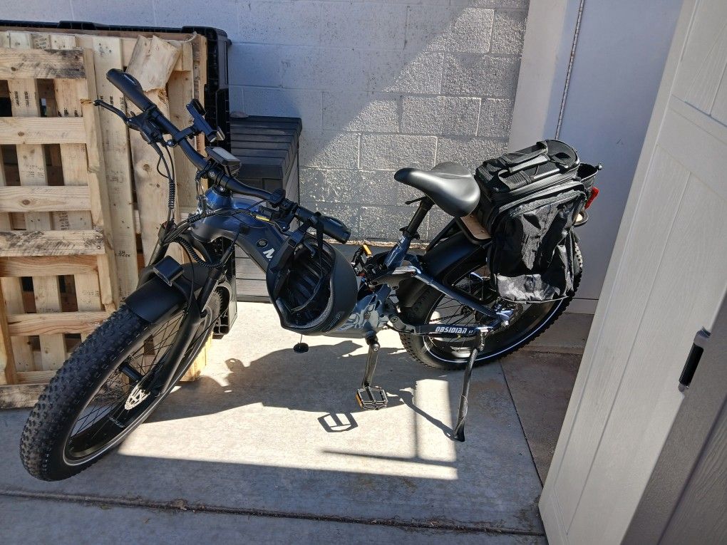 Mookwheel Obsidian St