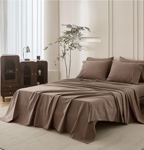 Bedding flat sheet pillow case brown