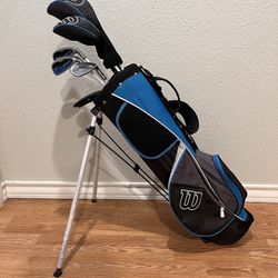 Wilson Jr. Golf Club Set with Standing Bag
