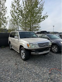 2004 Lexus LX 470
