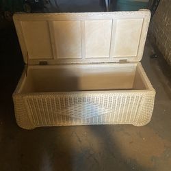 Wicker Storage Ottoman 