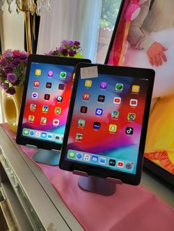 Ipad AIR $85. COMBO 2X$150