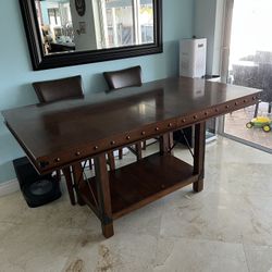 Dining Set And Server 
