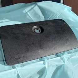 70 72 chevelle glove boox door