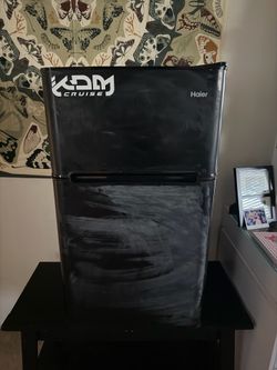 Haier Mini Fridge w/ Freezer – Works Good, Gets Cold
