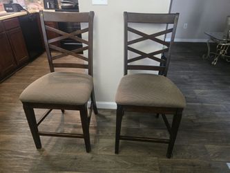 4 Tall table Chairs