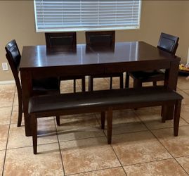 Dinning Room Table