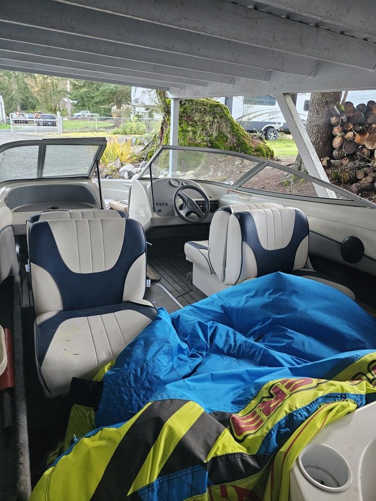 1999 Bayliner Capri 17ft.