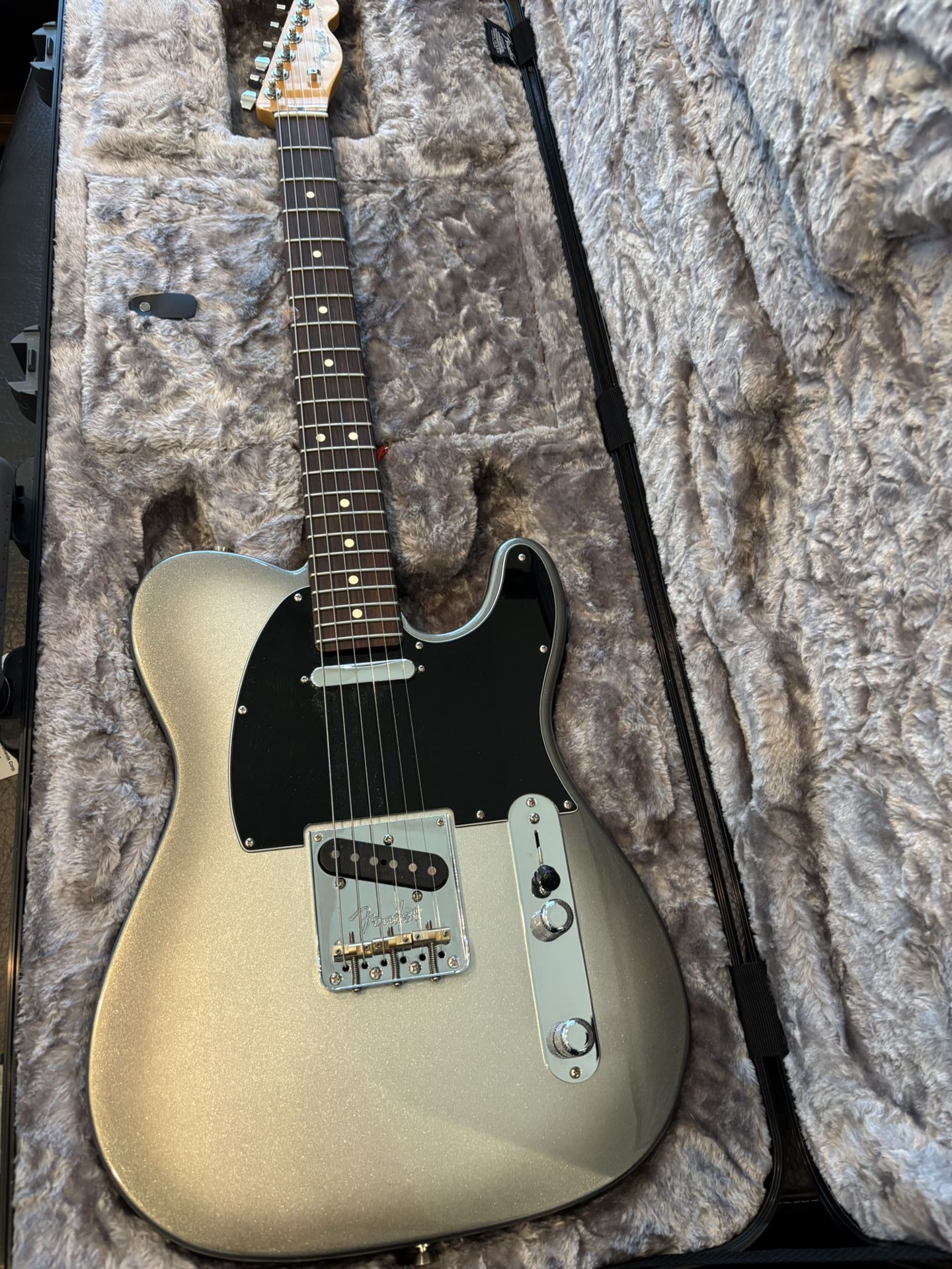 Fender American Professional II Telecaster Electric Guitar 2022