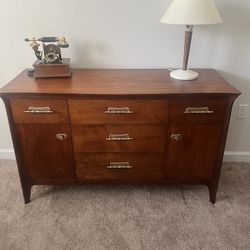 Beautiful, MCM, Mahogany Buffet/Credenza.  Made by Drexel. 51.5” W, 31.5” H & 20” D