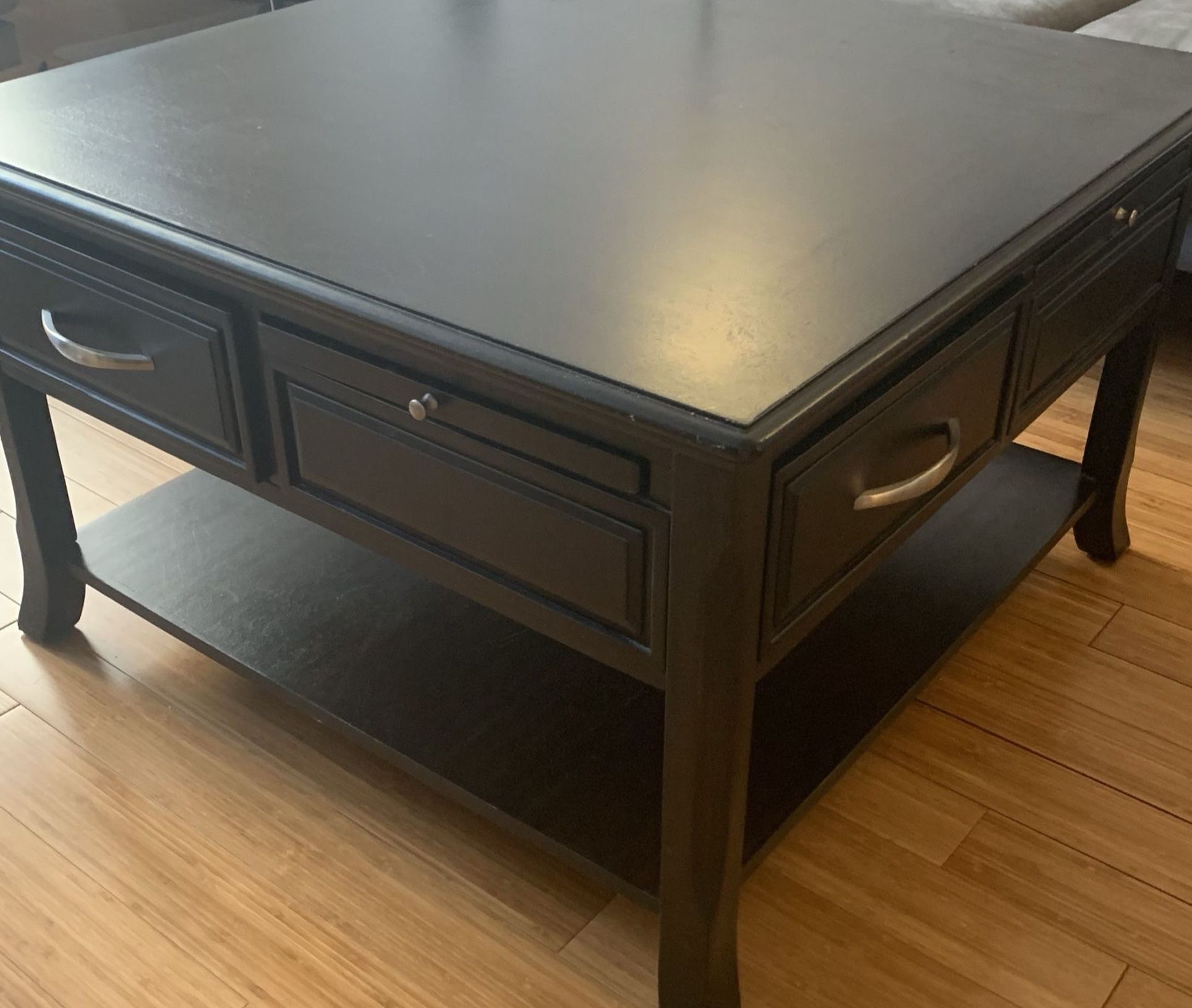 Coffee table with Built-in Storage