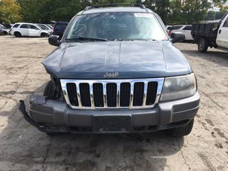 Parting out 2002 Jeep Grand Cherokee 4x4