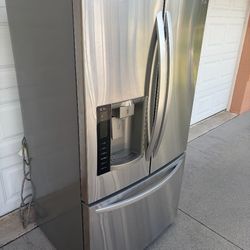 LG Stainless Steel French Door Refrigerator 