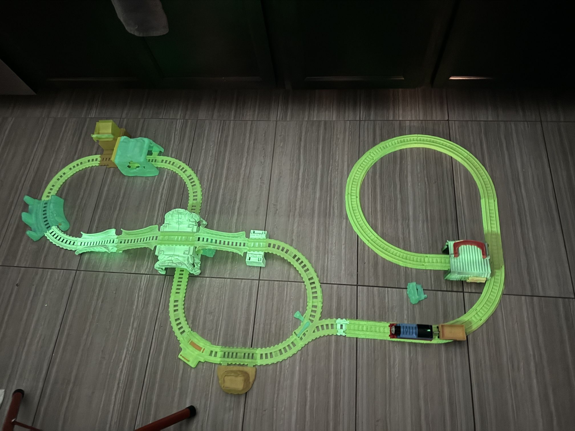 Thomas & Friends TrackMaster GLOWING MINE SET+