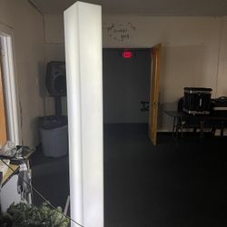 Column 7ft LED Light