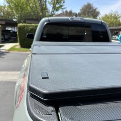 6ft Tonneau Cover OEM
