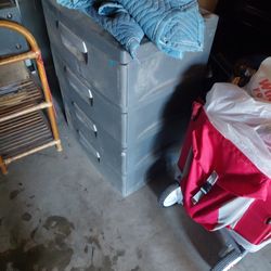 Sterling 4 Drawer