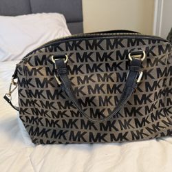 Authentic Michael Kors purse 