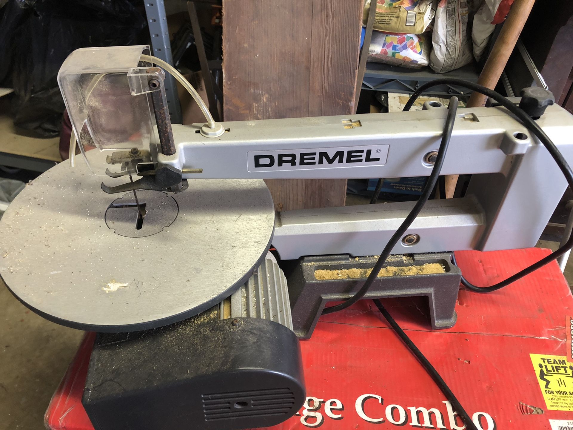 DREMEL Scroll saw
