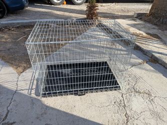 Large Single-Door Collapsible Metal Dog Crate with Tray - 48" x 34"
