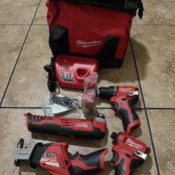 MILWAUKEE M12 Subcompact Drill and Impact Driver Kit with Hackzall and Multitool 4 tool kit