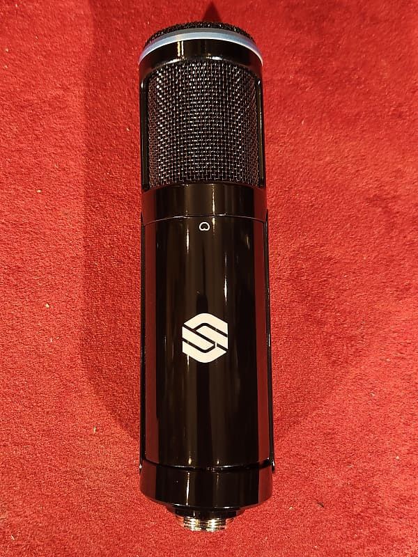 Microphone