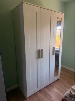 3 door wardrobe