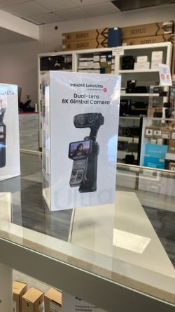 Insta360 Luna Ultra Dual-Lens 8K Gimbal Camera