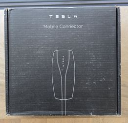 Brand New TESLA Mobile Connector Bundle Gen 2 1763817-00 New