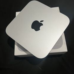 Mac mini M2 (8GB / 512GB SSD) - Open Box $400