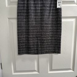 Trina Turk Black and White Striped Pencil Skirt - Size 6 - NWT