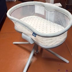 Halo bassinet 3.0