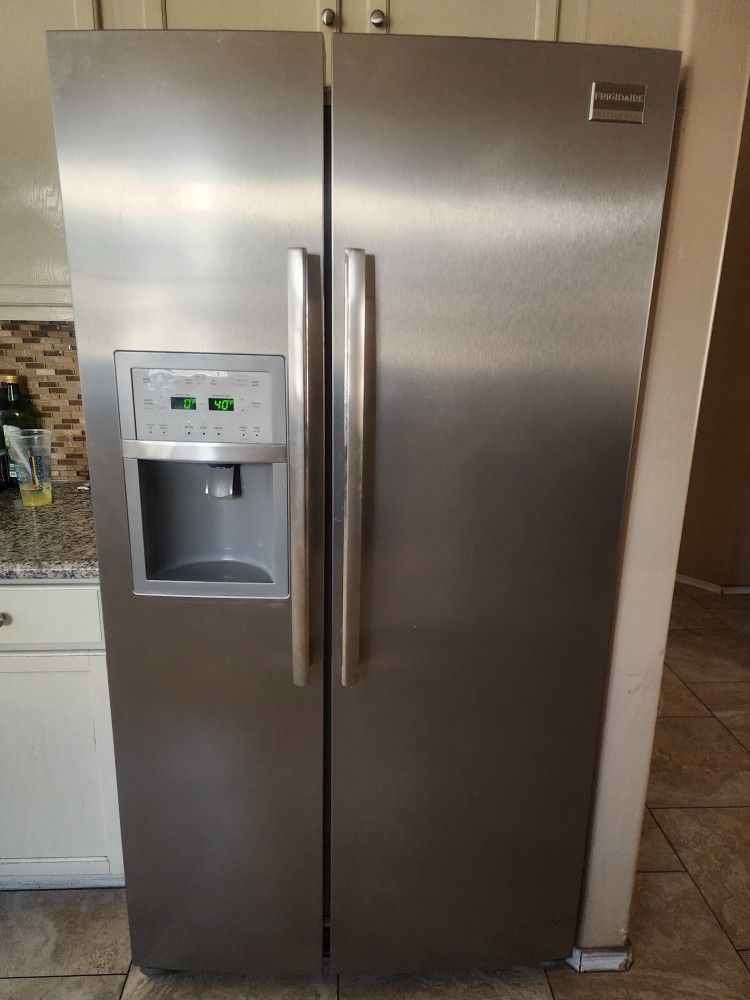 Frigidaire Refrigerator