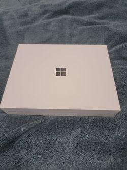 Microsoft surface laptop 13