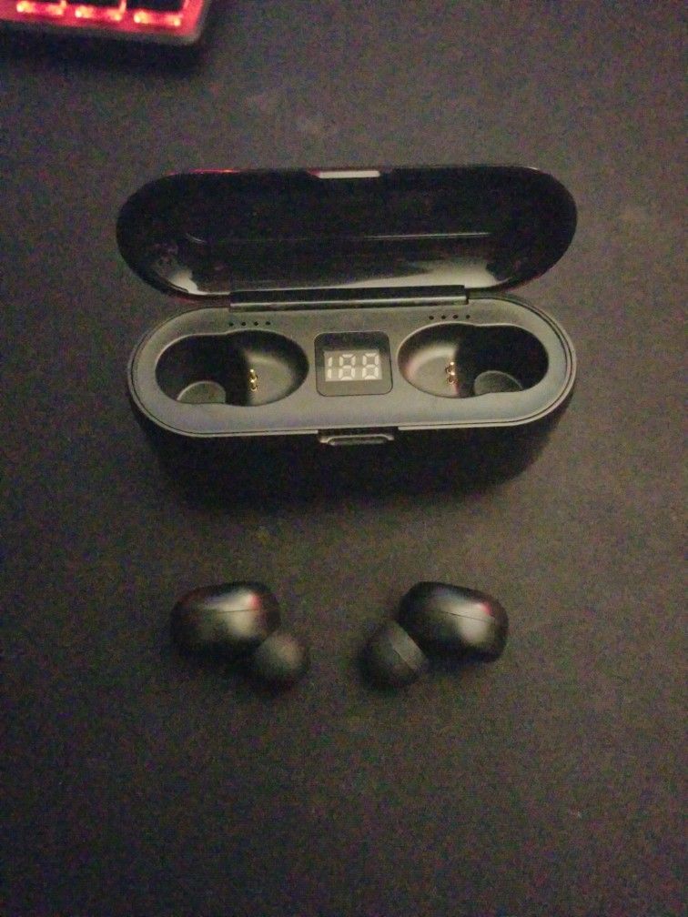 Wireless Bluetooth Earbuds