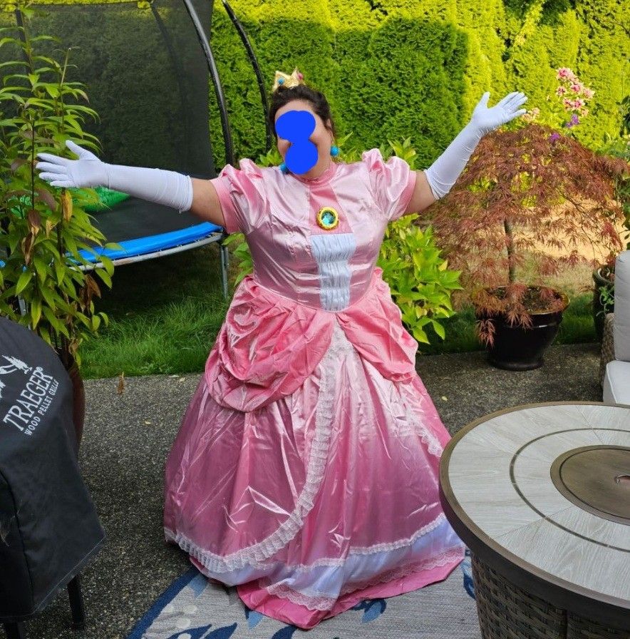 Princess Peach Costume