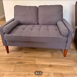 Gray Tufted Loveseat (Mid-Century Style)