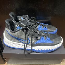 Nike Kyrie 4 Low