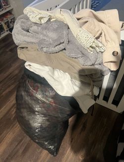 Clothing Juniors/womens