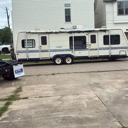 Rv White Kitchen And Bedroom 
