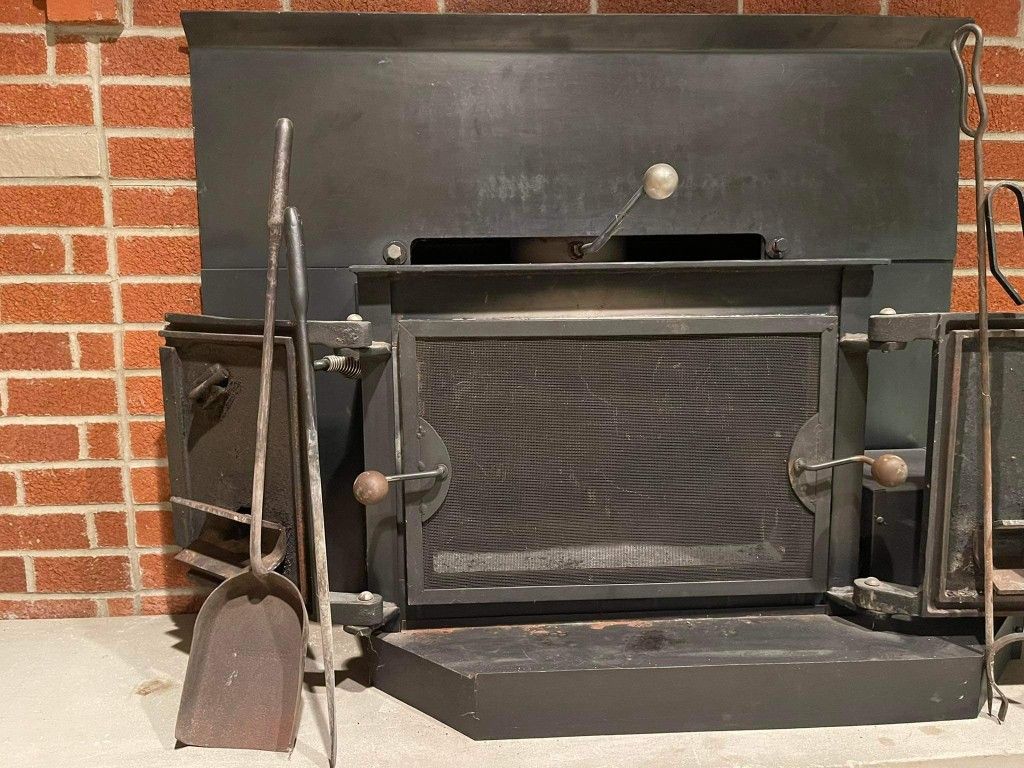 Timberline Wood Stove with Blower for Sale in Library, PA - OfferUp