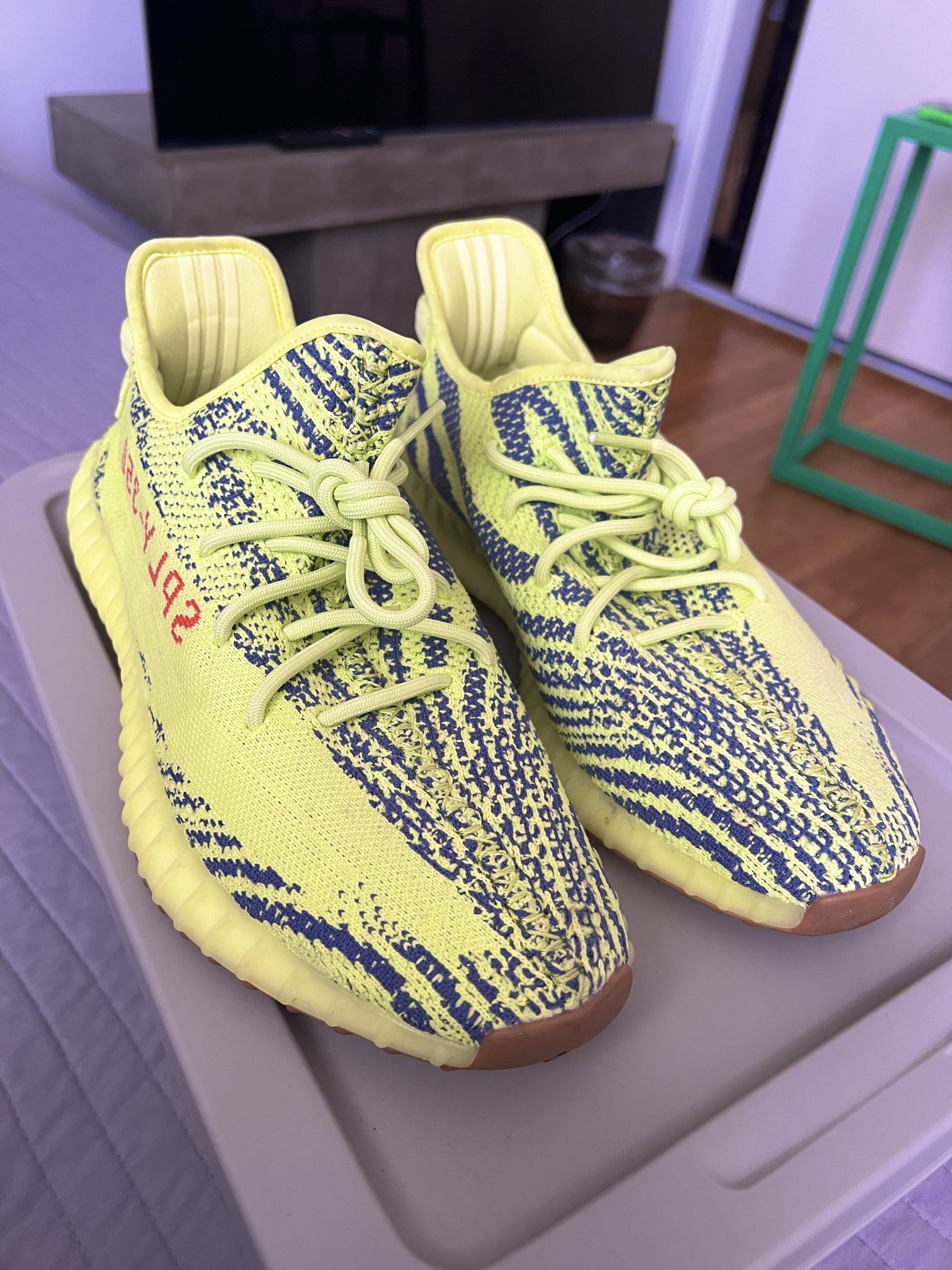 adidas Yeezy Boost 350 V2 Semi Frozen Yellow Size 11