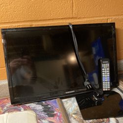 tv 24” samsung  