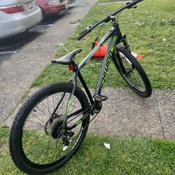 Schwinn Mountain Bike