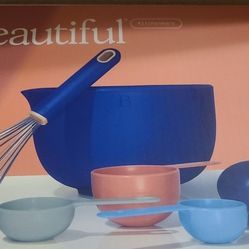 New Bowl And MeasuringCups And Whisk By Drew Barrymore 