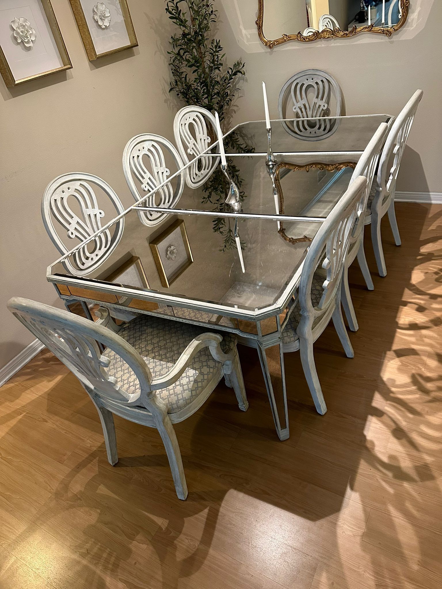 Z Gallery Dinning Table & Chairs