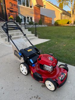 22" SMARTSTOW Personal Pace High Wheel Mower. Self propelled