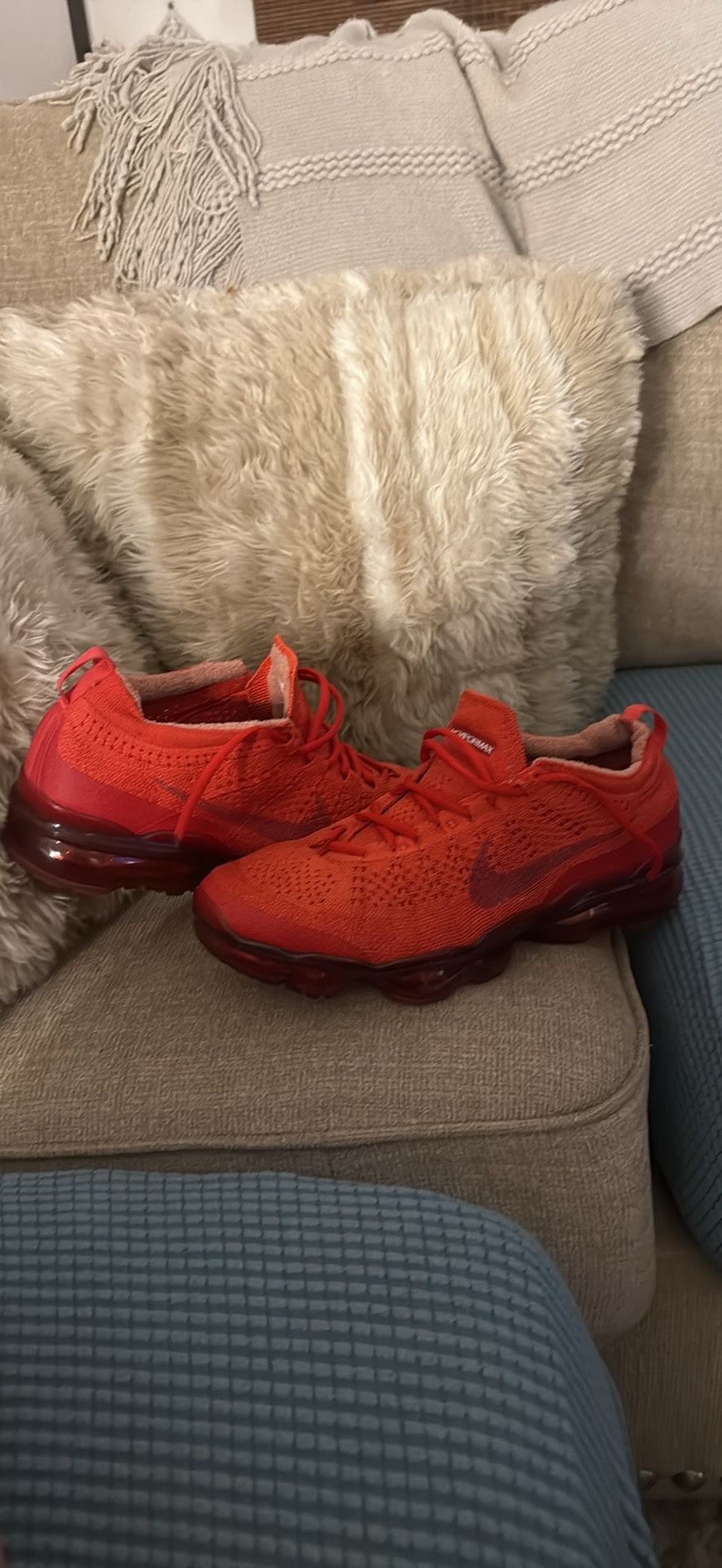 Light Red Vapornax