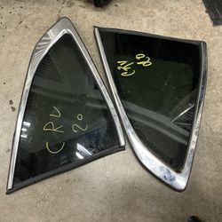Quarter glass  Honda crv  left and right  fits 2018-2022