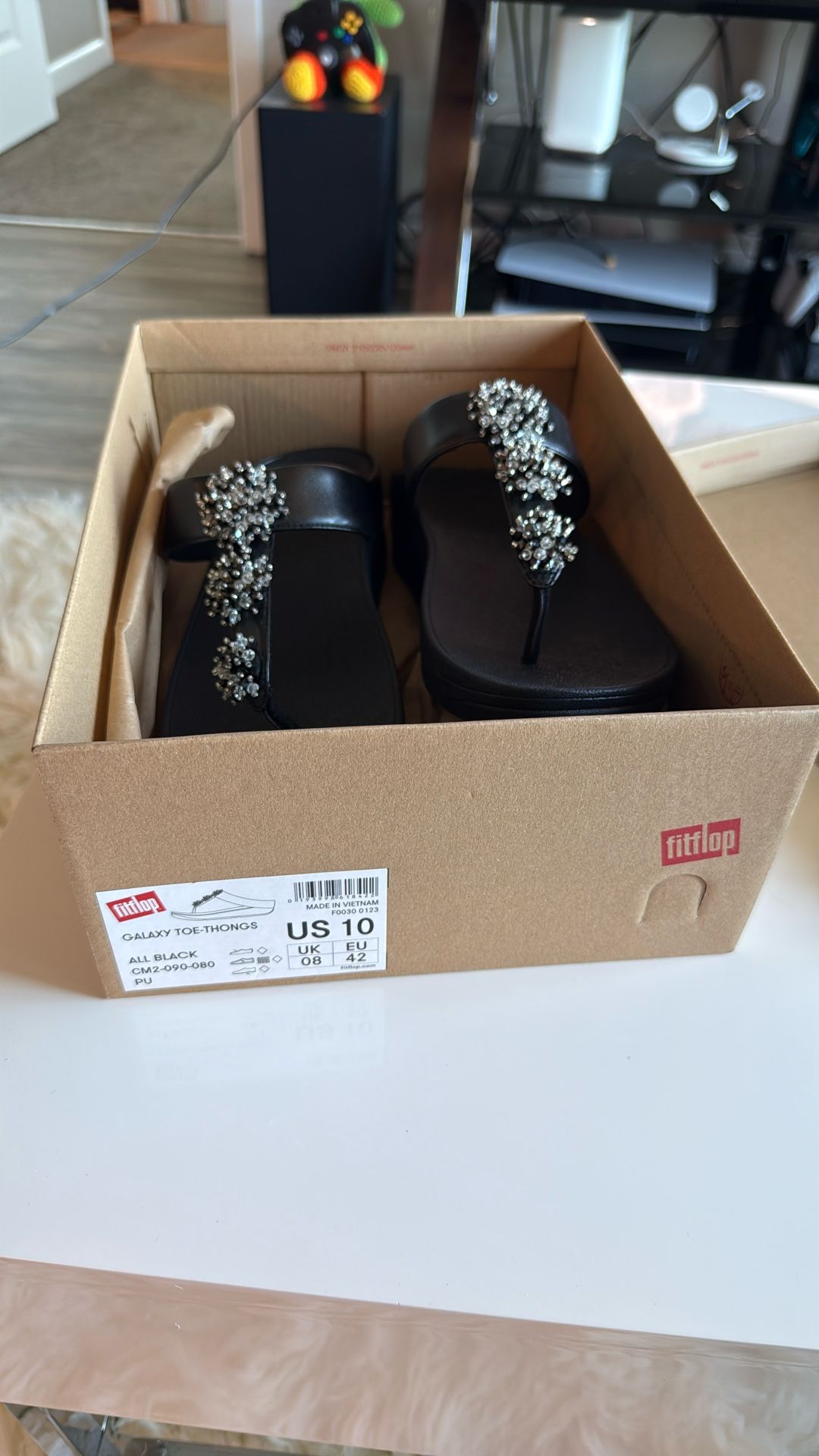 BRAND NEW FitFlop Size 10 Wedge Sandals